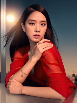 Kim Ji-soo Cartier Panthere de Cartier 2022 Campaign